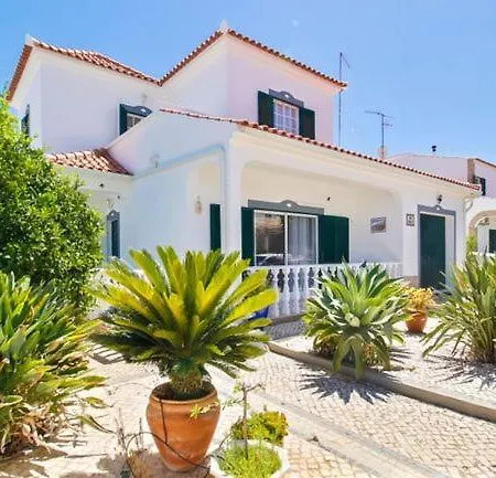 Holiday home Alcaria Grand House